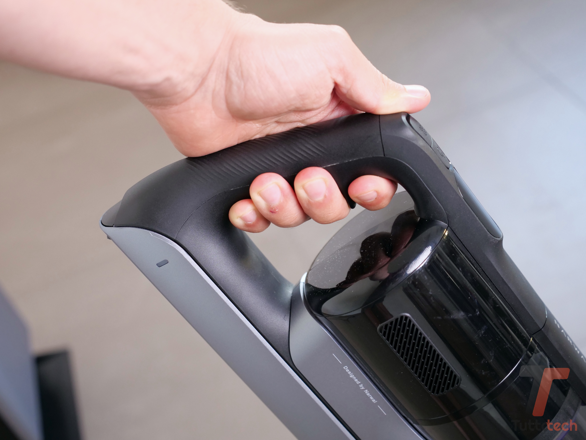 Narwal V50 Cube: doppia batteria e stazione compatta per pulizie senza interruzioni 16