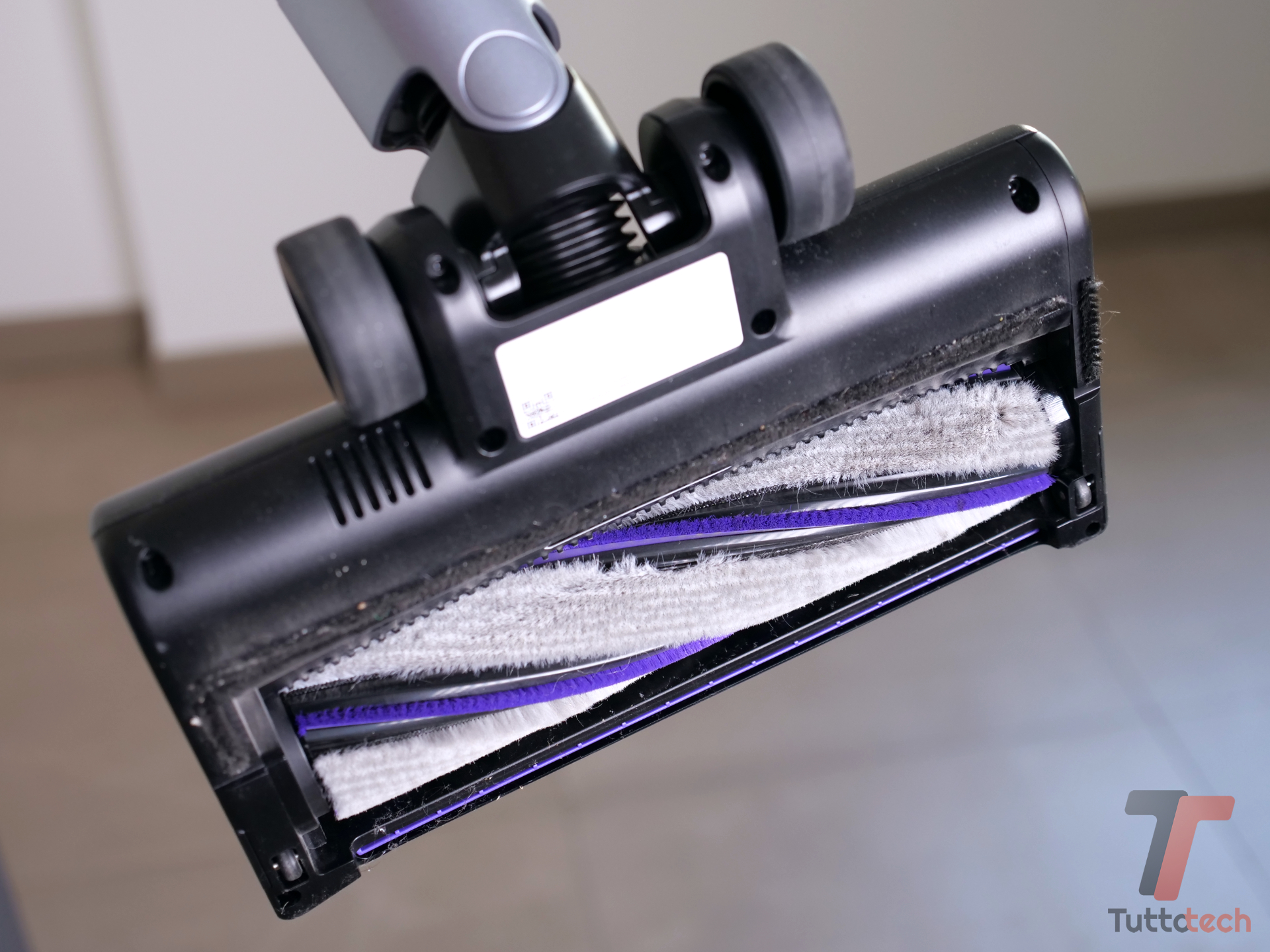 Narwal V50 Cube: doppia batteria e stazione compatta per pulizie senza interruzioni 9