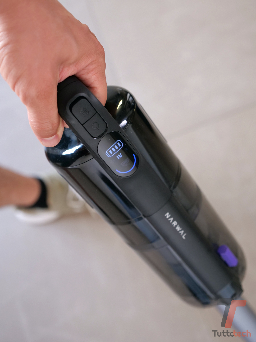 Narwal V50 Cube: doppia batteria e stazione compatta per pulizie senza interruzioni 6