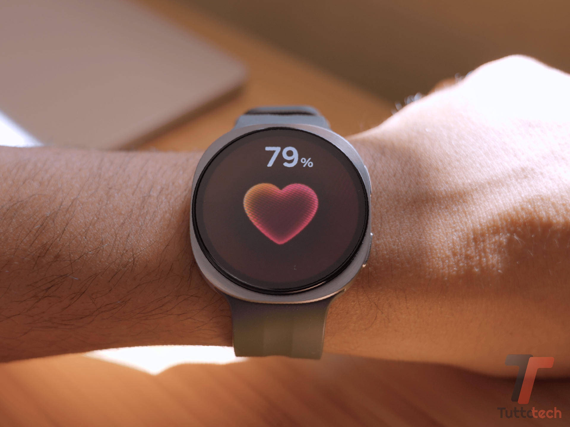 Recensione Samsung Galaxy Watch 9: completo quasi in tutto, ma la ricarica resta un limite 7