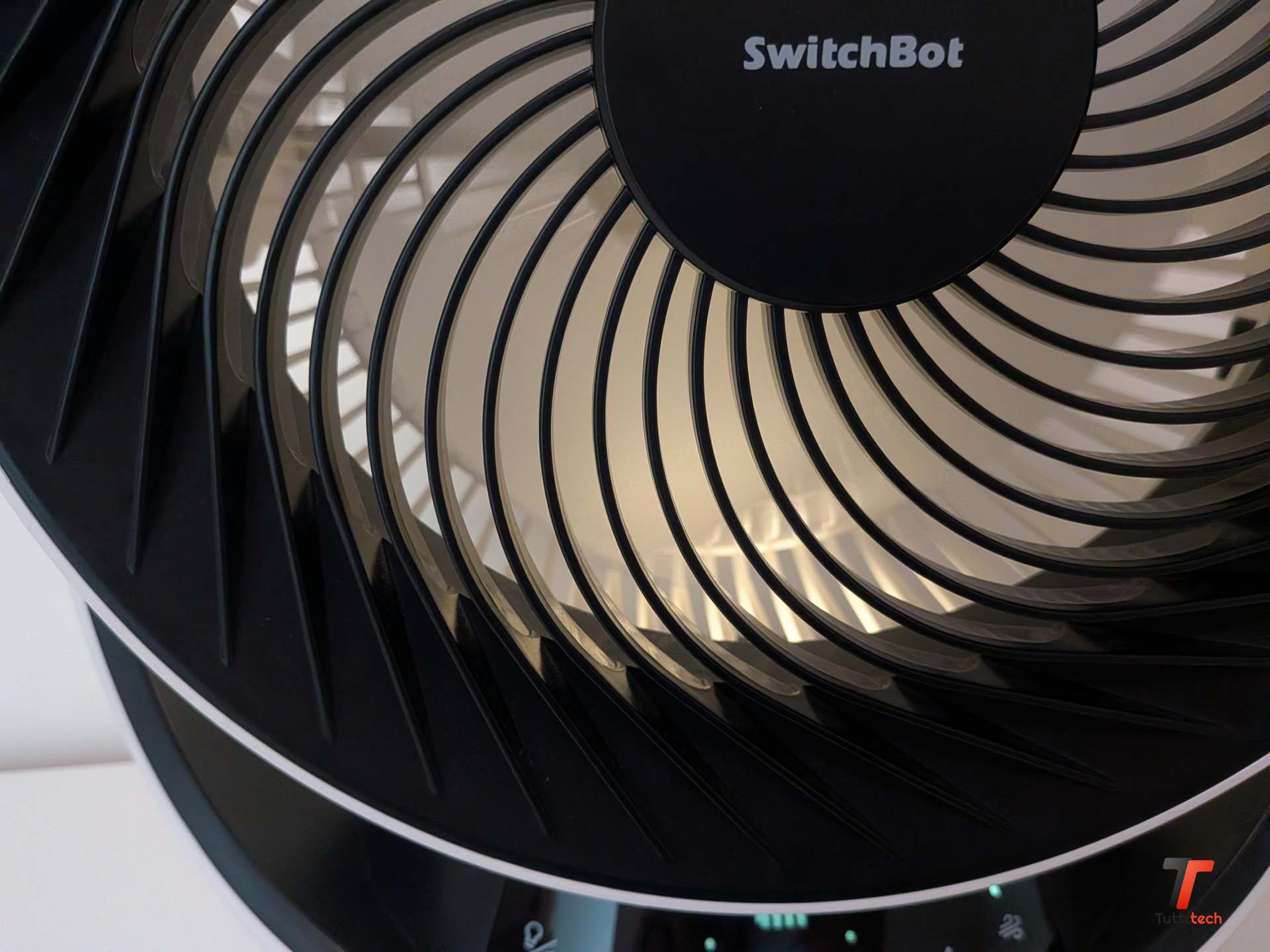 Recensione SwitchBot Battery Circulator Fan 2 Pro, il ventilatore che ci ha salvato l'estate 7