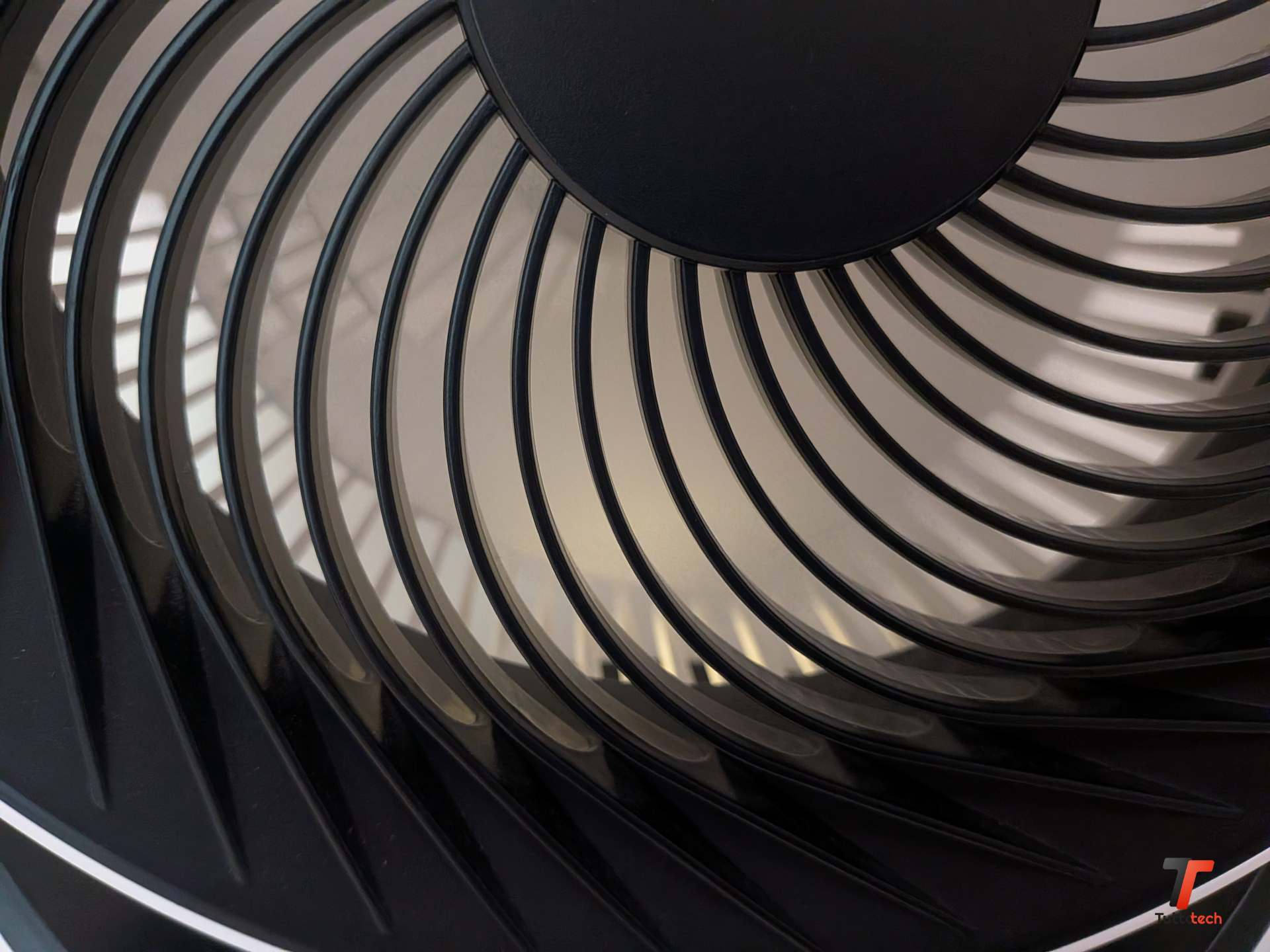 Recensione SwitchBot Battery Circulator Fan 2 Pro, il ventilatore che ci ha salvato l'estate 6