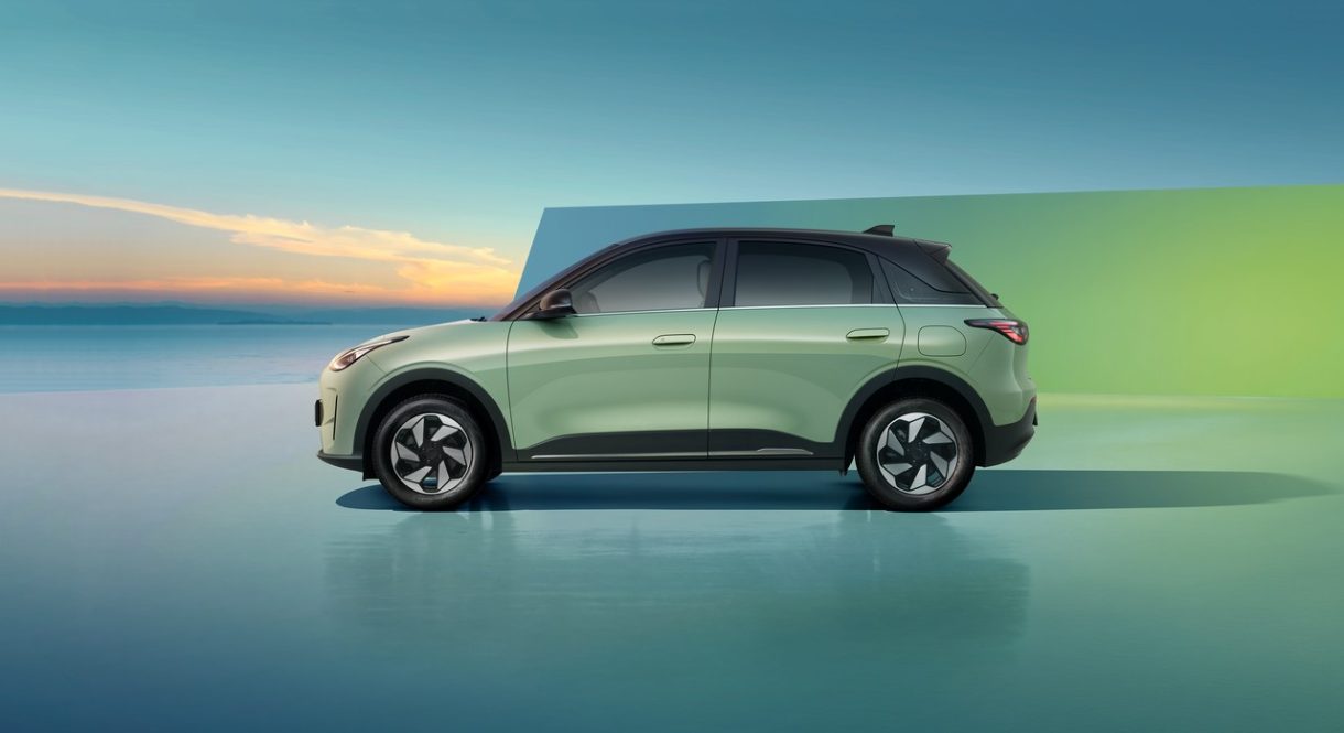 Geely E2