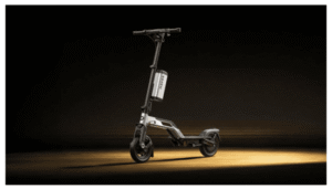 NAVEE a IFA 2026: svelati monopattino tripla piegatura ed esoscheletro EXO S Pro 1