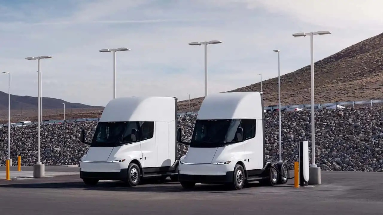 Il Tesla Semi entra finalmente in produzione, quasi dieci anni dopo la sua presentazione 1
