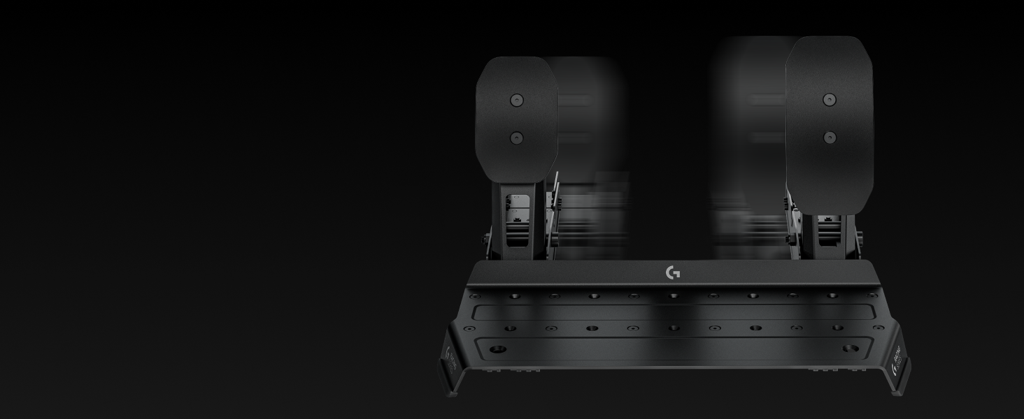 Alla LogiPLAY 2026 debuttano anche le nuove periferiche per il sim racing e Logitech Yeti 2 12