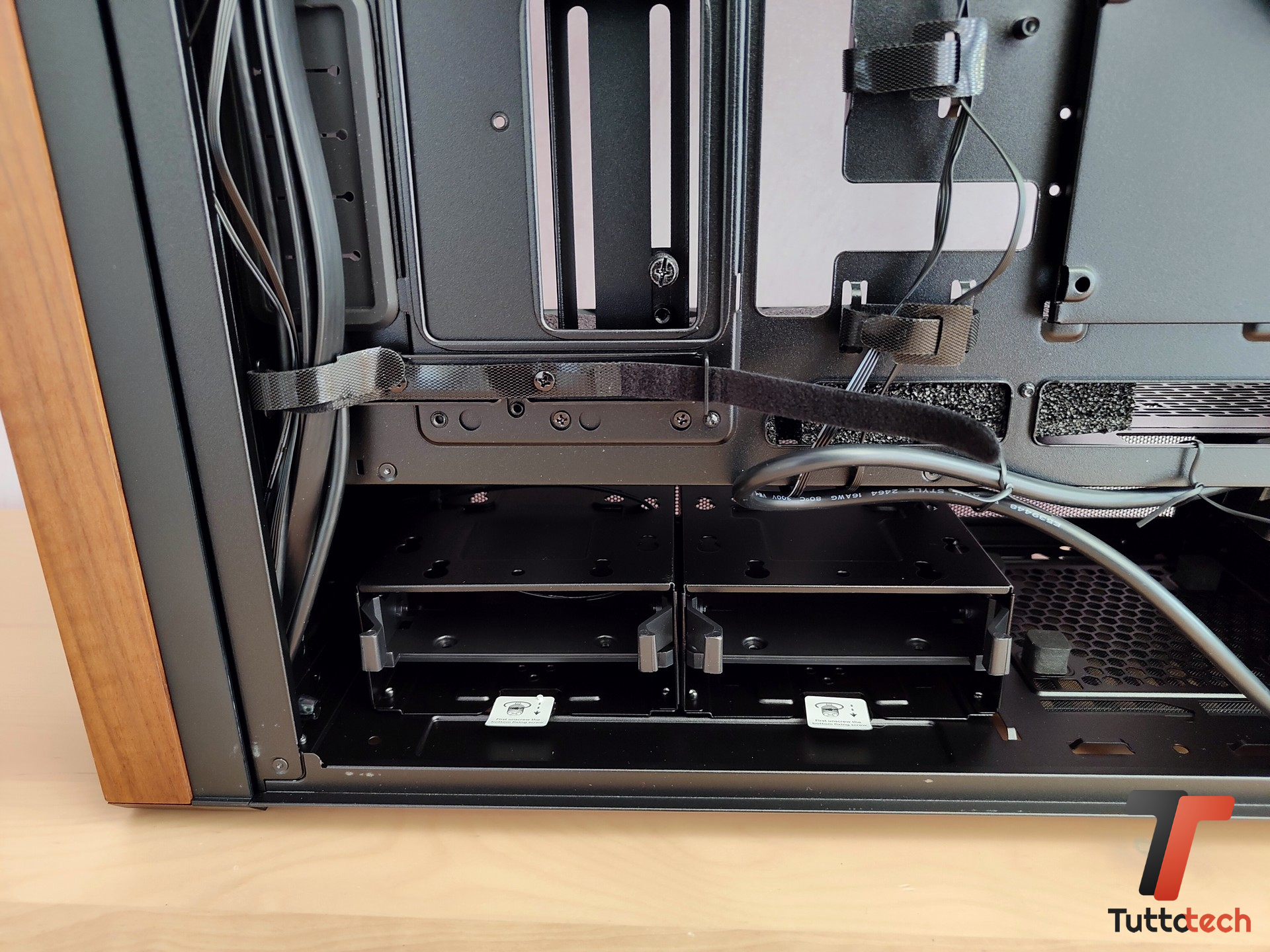 Recensione Lian Li Lancool 217: airflow ottimizzato al meglio e un design che non rinuncia alla praticità 25