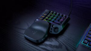 Razer Tartarus V2 Pro: 31 controlli, switch analogici e 8.000 Hz per il gaming a una mano 2