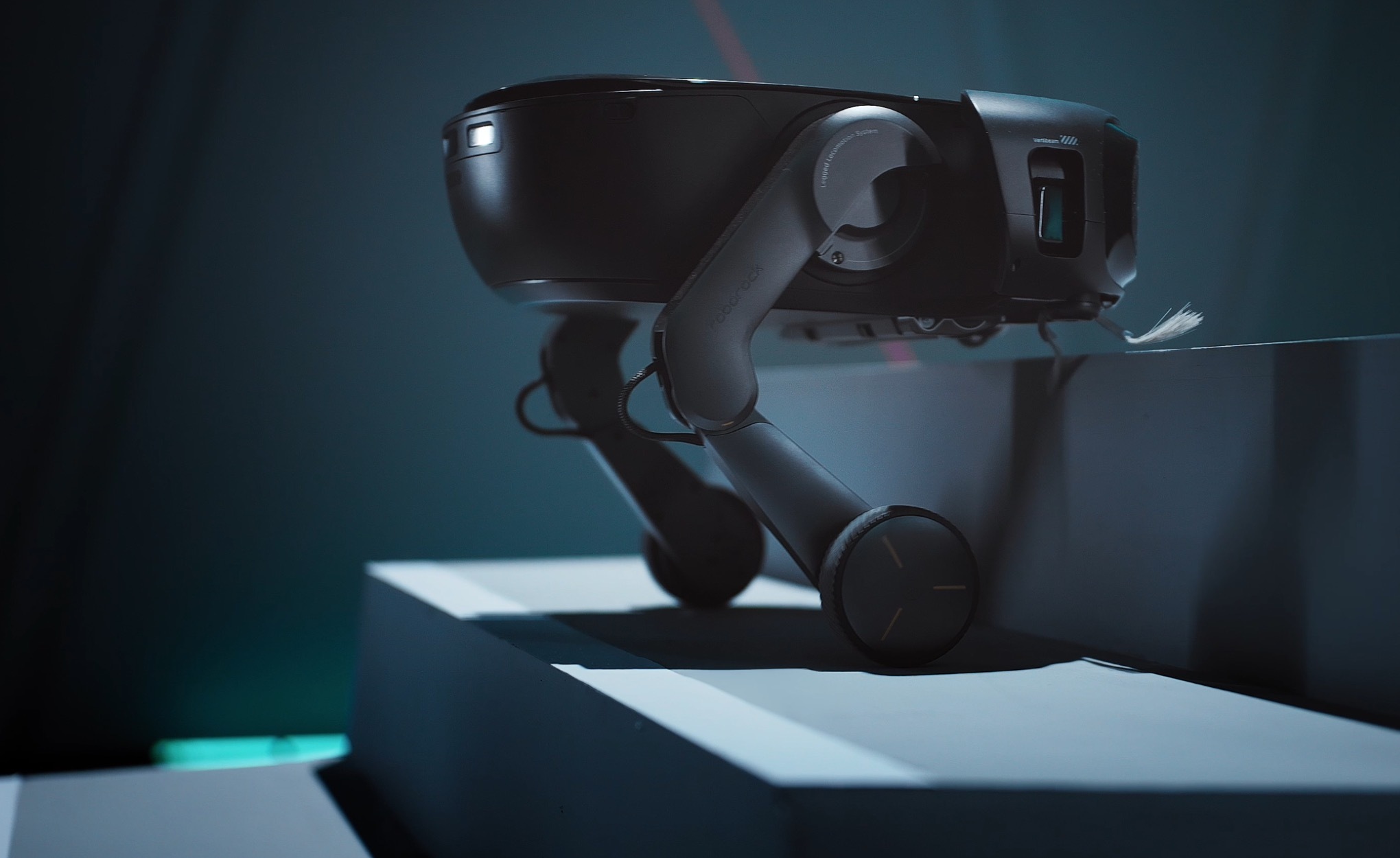Roborock Saros Rover