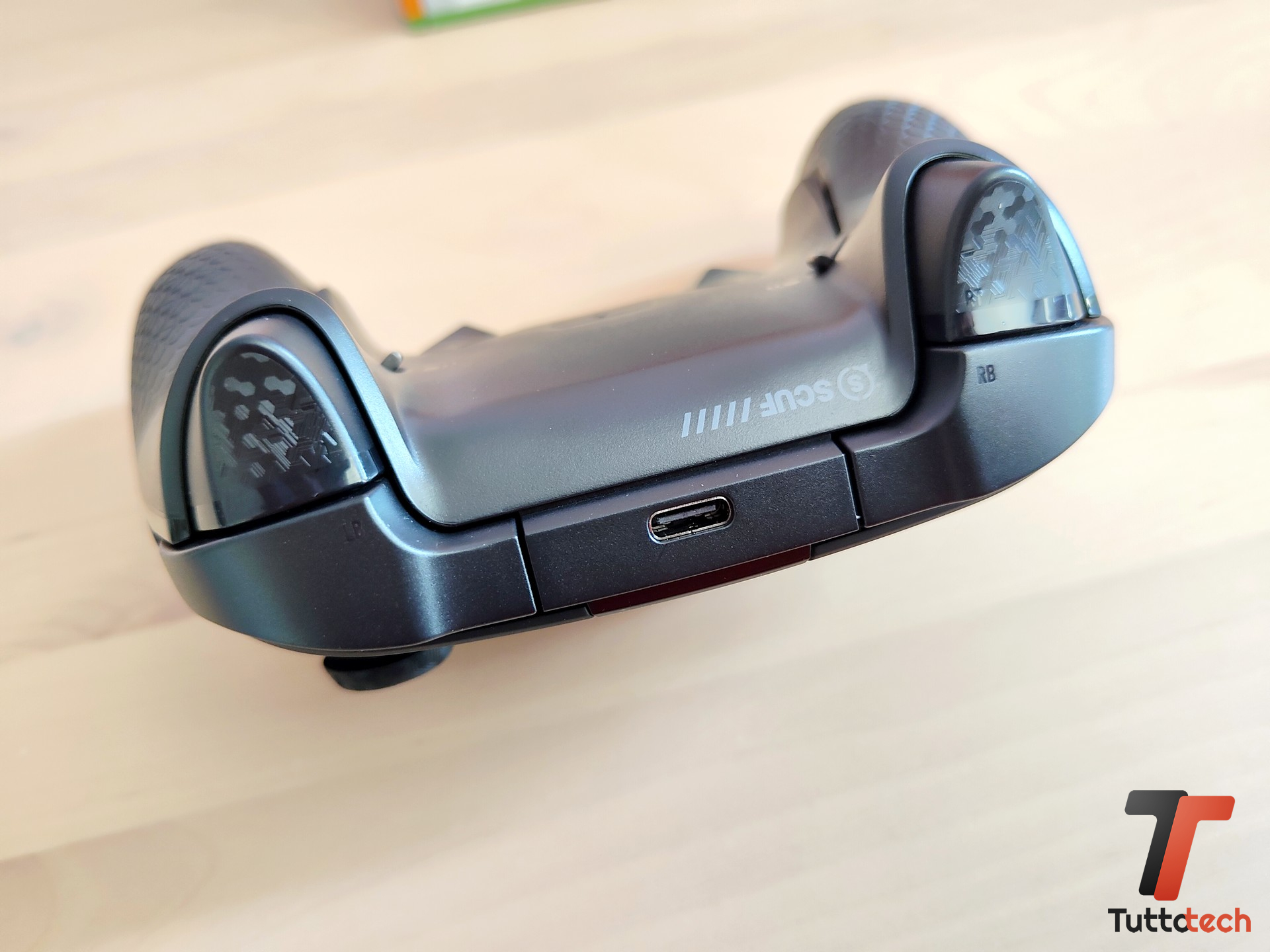 Recensione SCUF Valor TMR Wired: precisione e controlli da pro a meno di 100 euro 15