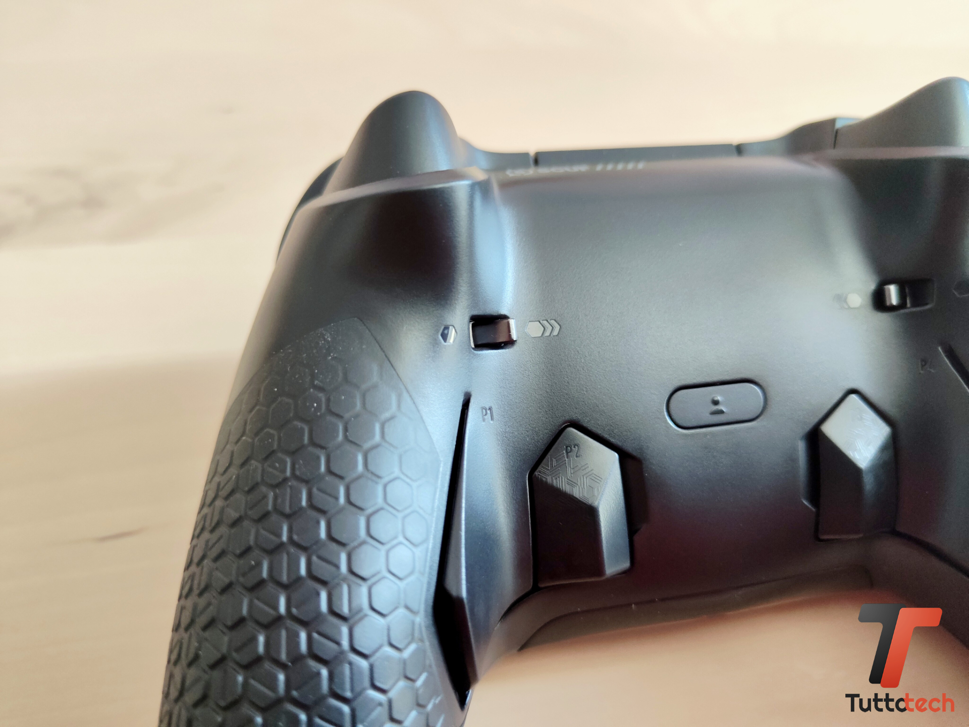 Recensione SCUF Valor TMR Wired: precisione e controlli da pro a meno di 100 euro 10
