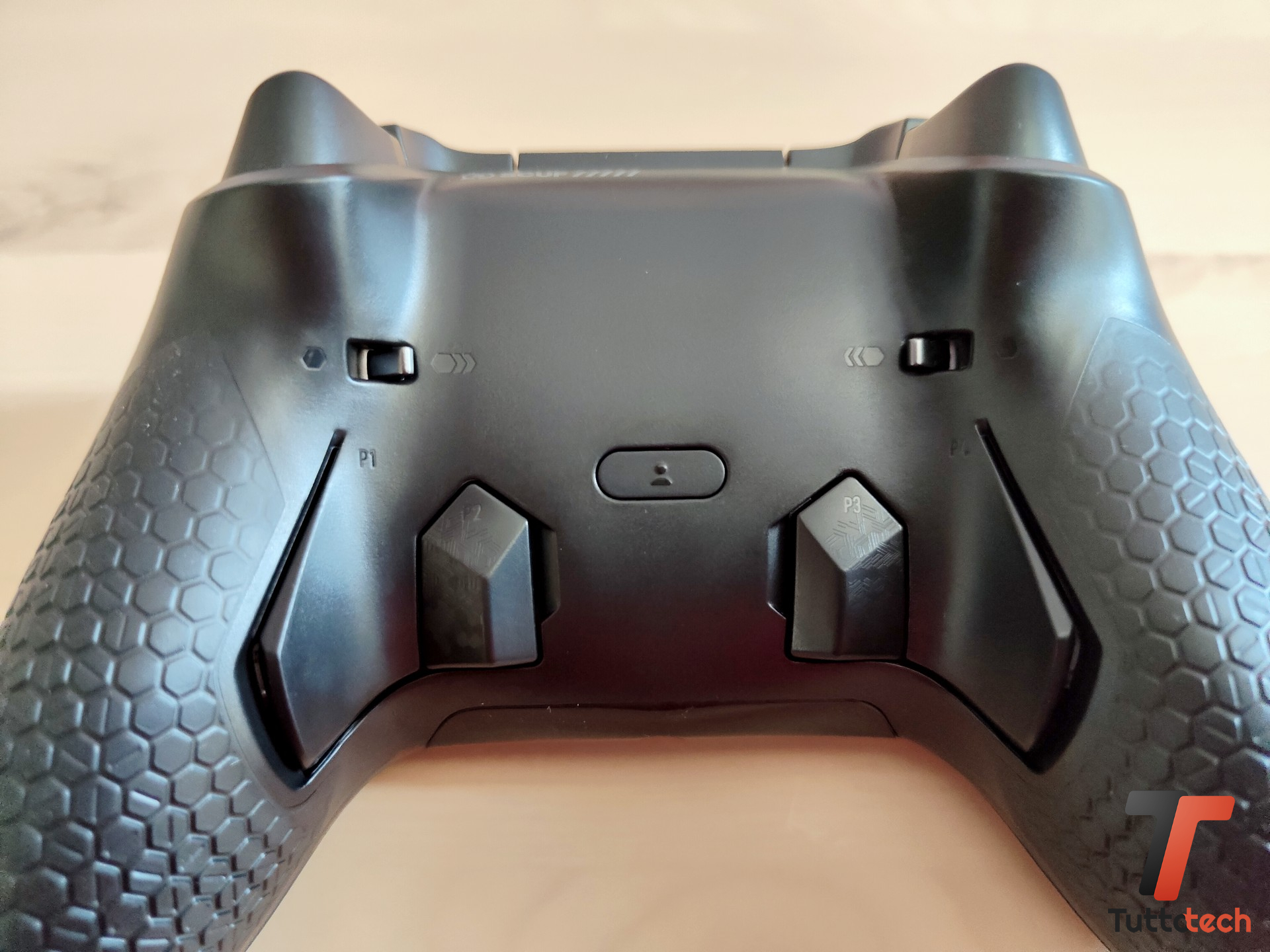 Recensione SCUF Valor TMR Wired: precisione e controlli da pro a meno di 100 euro 9