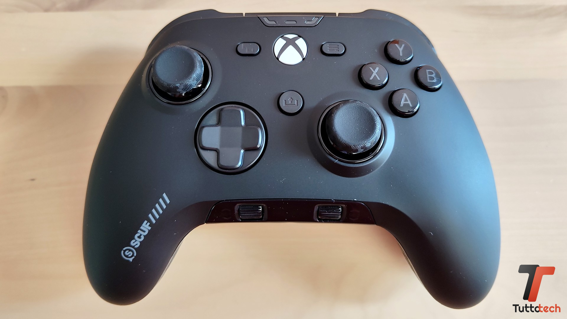 Recensione SCUF Valor TMR Wired: precisione e controlli da pro a meno di 100 euro 1