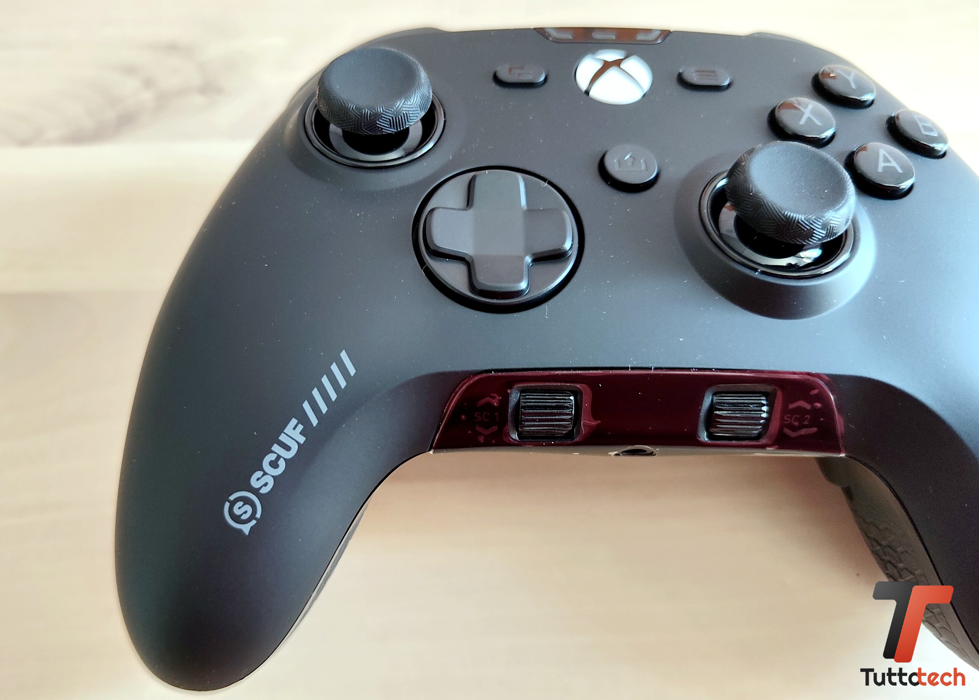 Recensione SCUF Valor TMR Wired: precisione e controlli da pro a meno di 100 euro 2