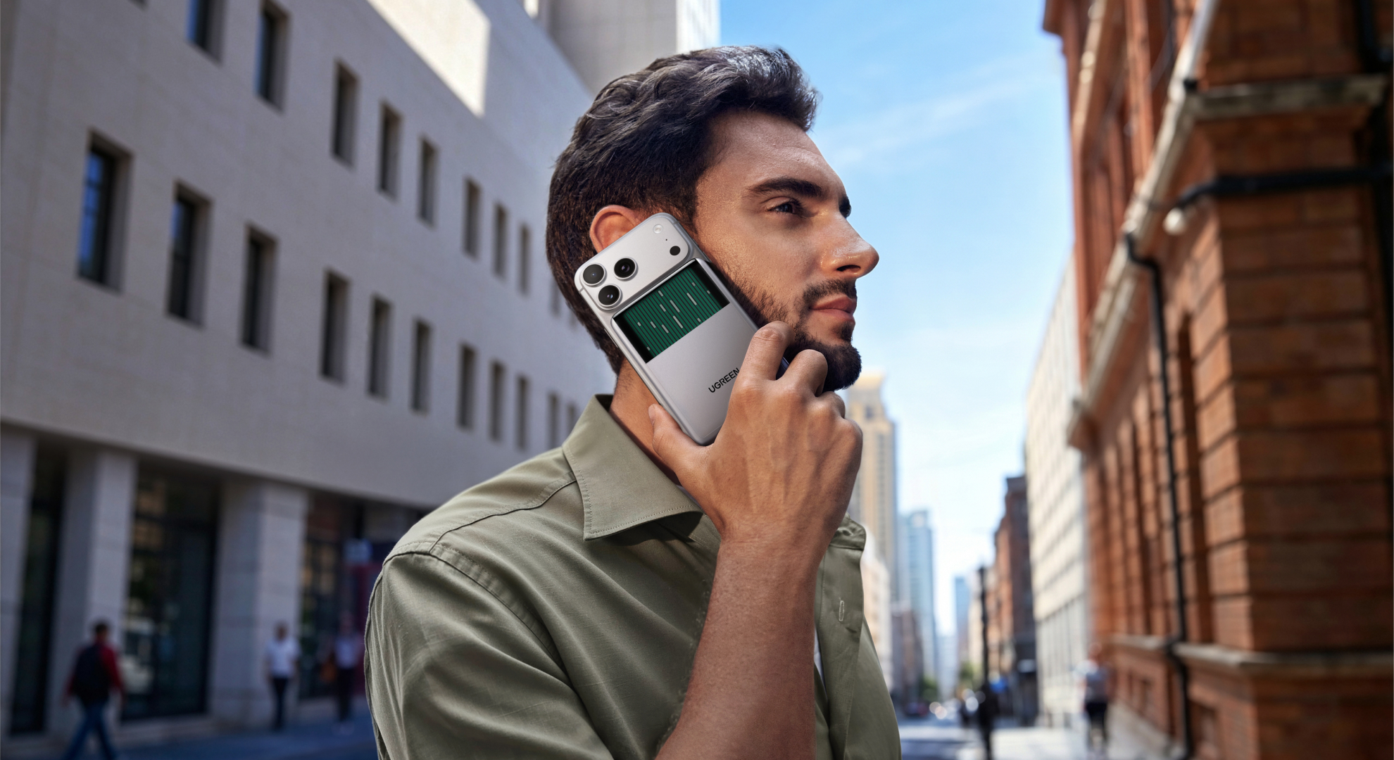 UGREEN MagFlow Pro Power Bank Magnetico 10000mAh 25W Lifestyle