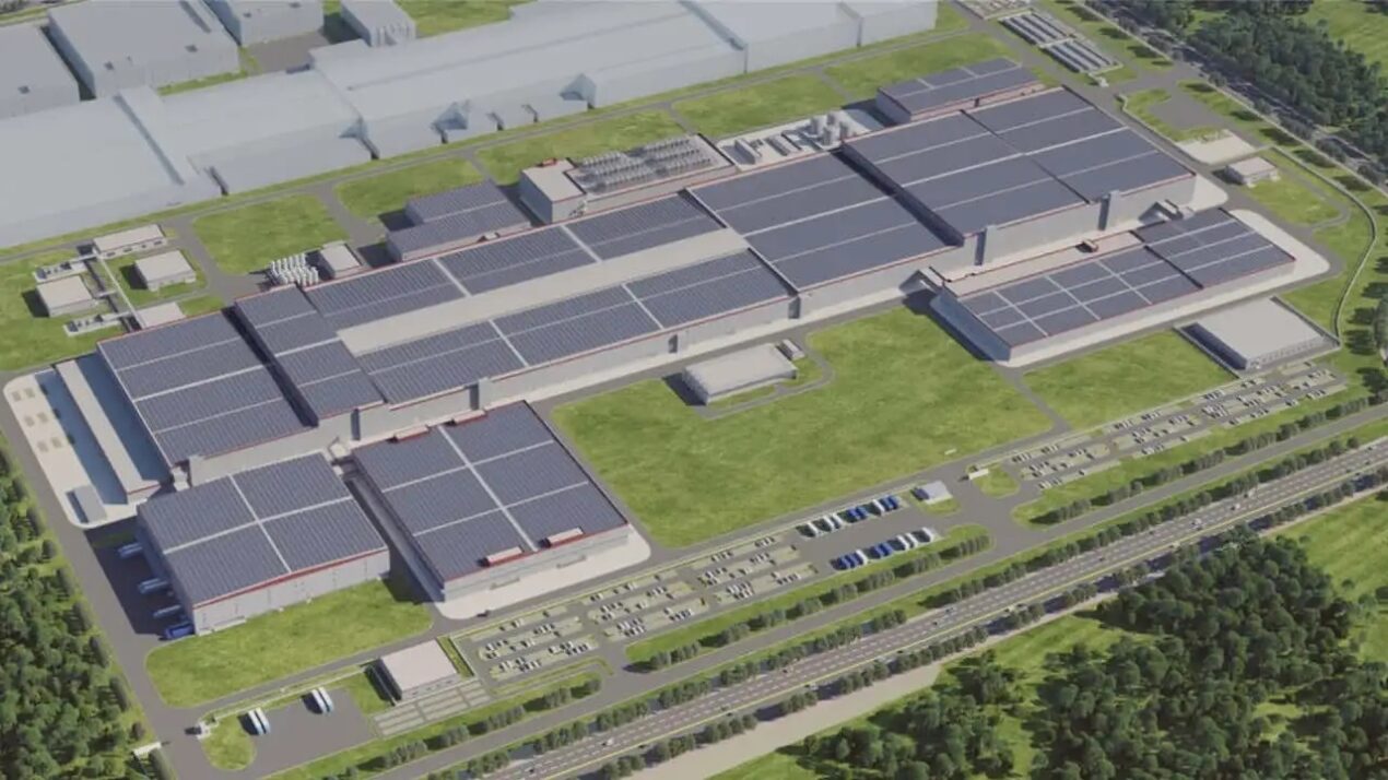 CATL avvia i test nella mega fabbrica europea di batterie in Ungheria