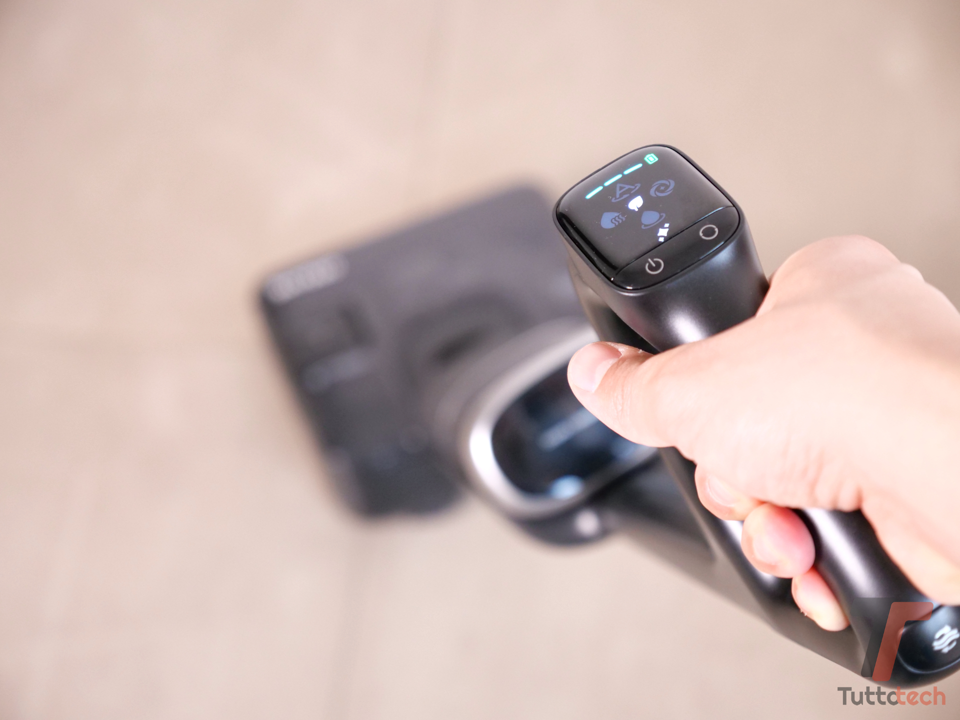 Recensione Dreame T15 Pro Heat: lava con acqua a 90 °C e si sdraia a 180° 6
