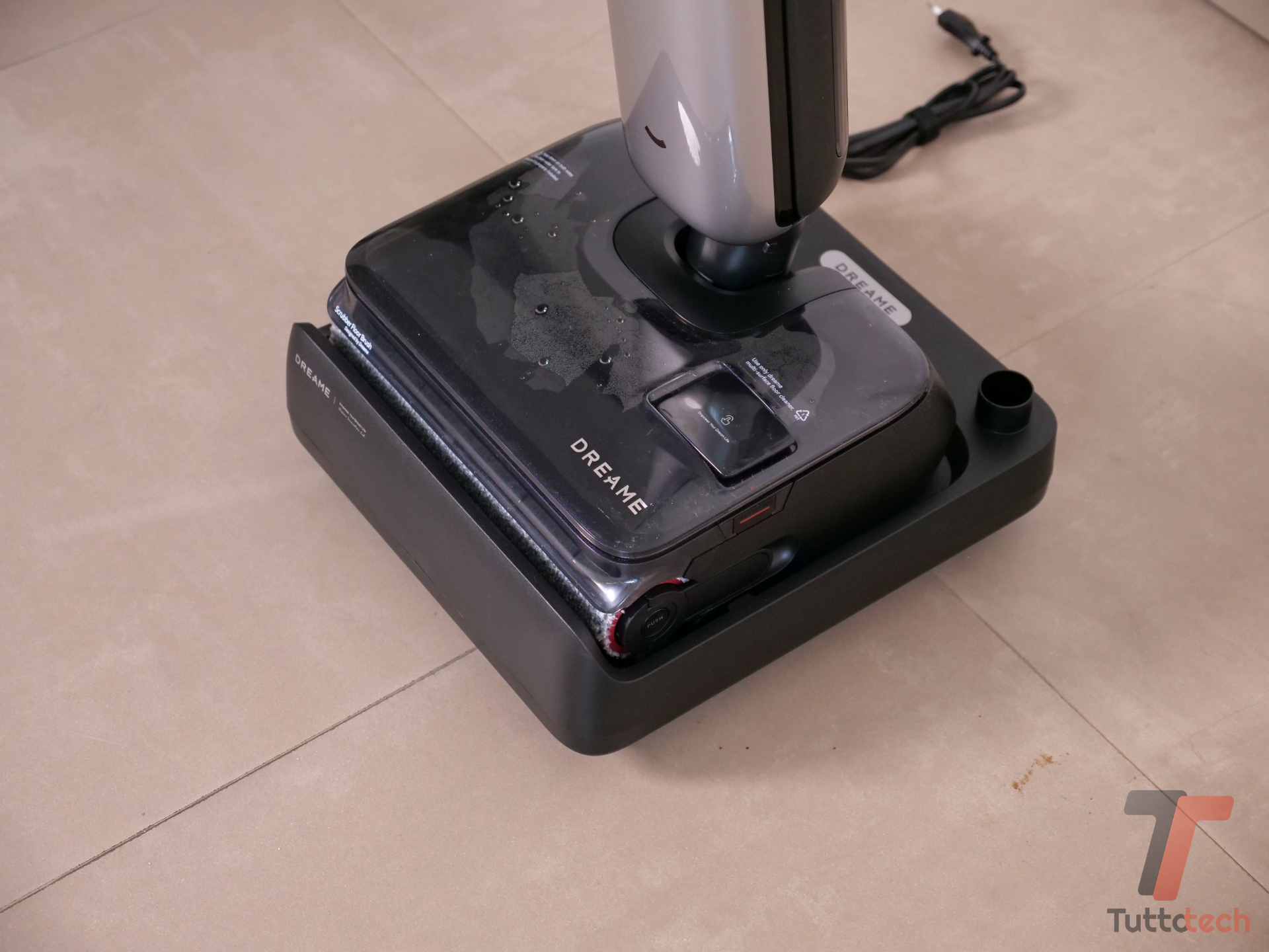 Recensione Dreame T15 Pro Heat: lava con acqua a 90 °C e si sdraia a 180° 9