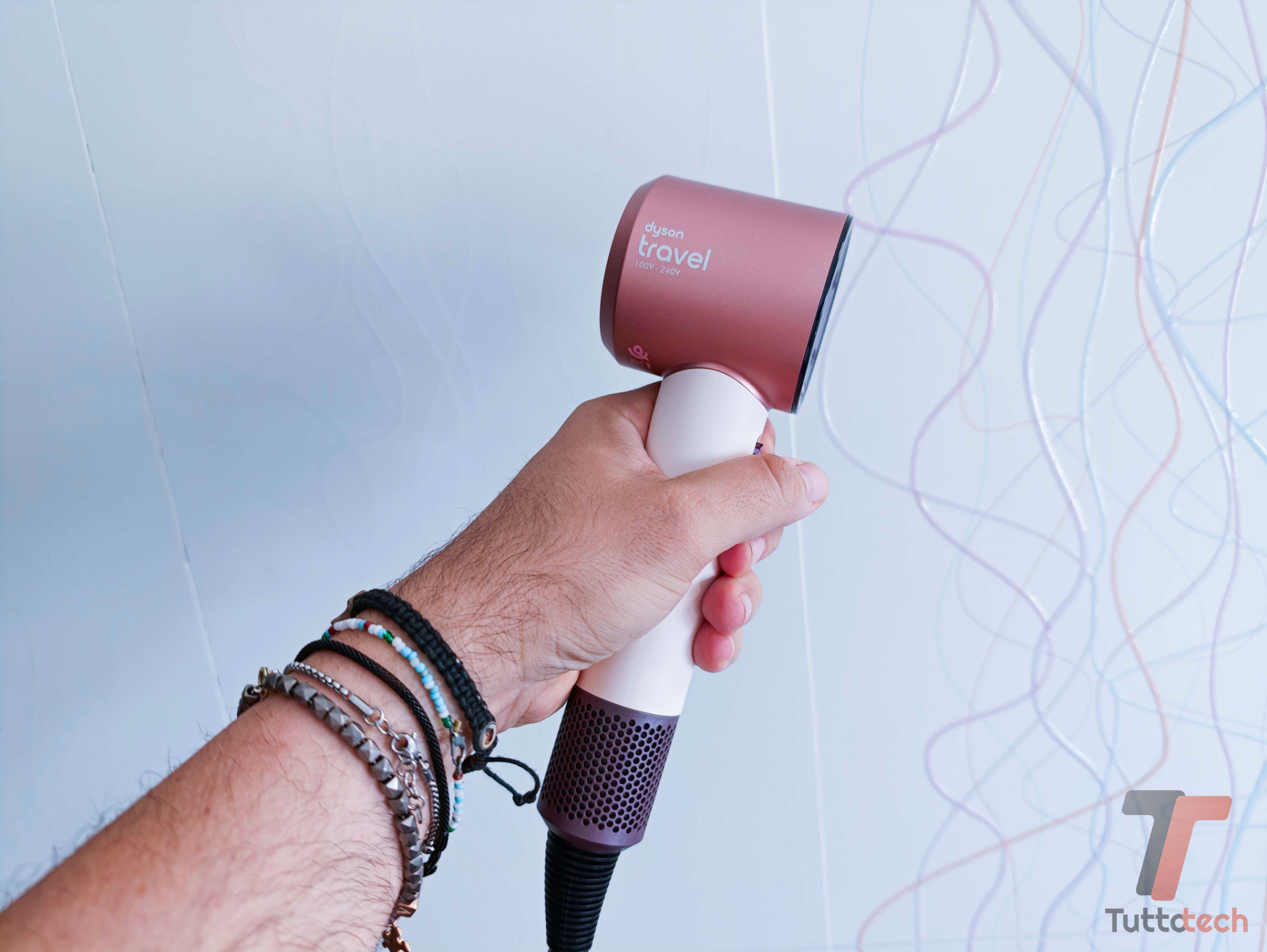 Recensione Dyson Supersonic Travel: il fon più desiderato ora entra (davvero) in valigia 2