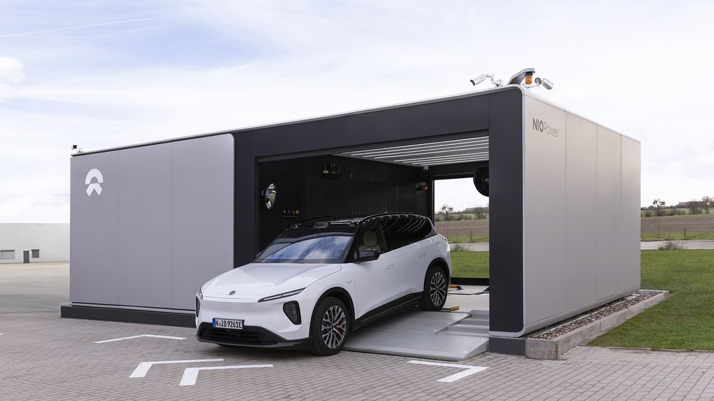 Geely NIO Power battery swap