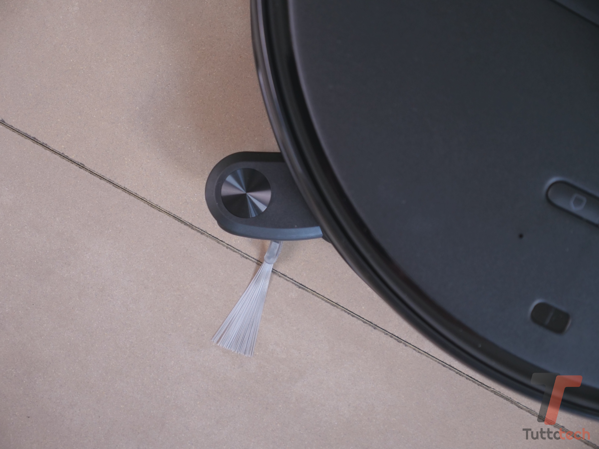 Recensione Roborock Saros 20 Neo: il robot premium non è mai costato così poco 3