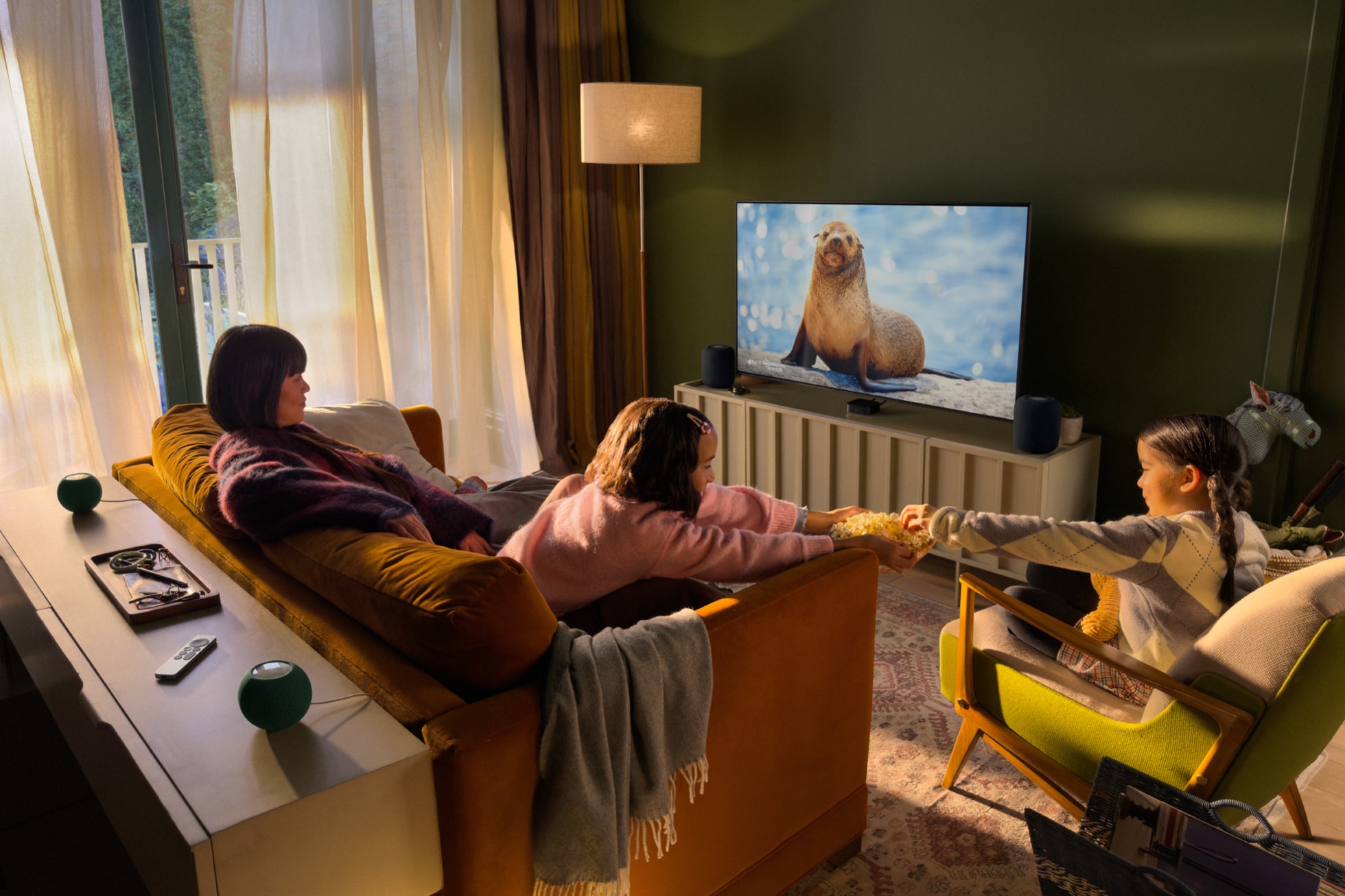 Apple TV 4K di quarta generazione - surround a quattro altoparlanti