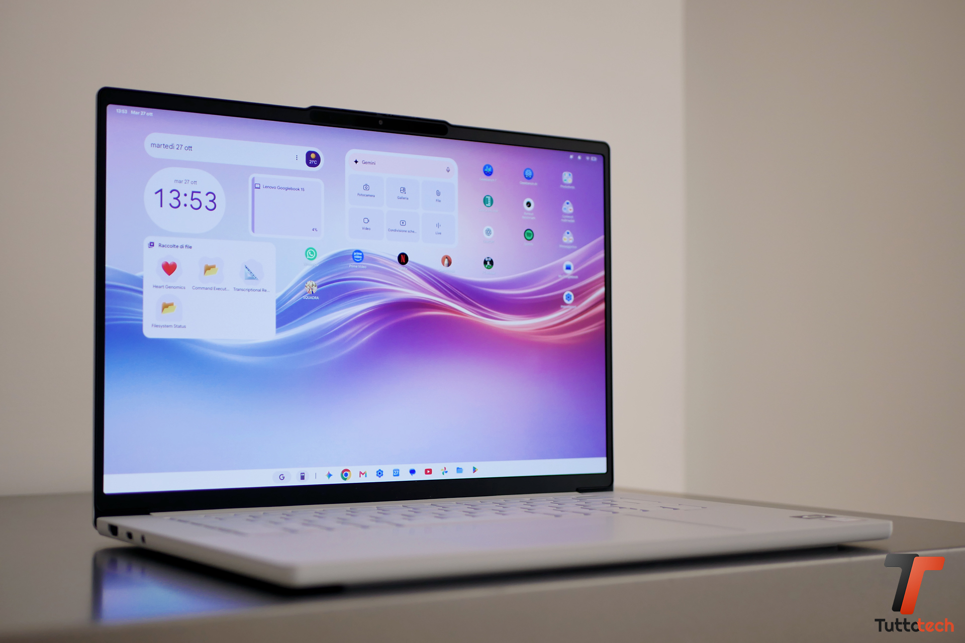 Display OLED del Lenovo Googlebook 15