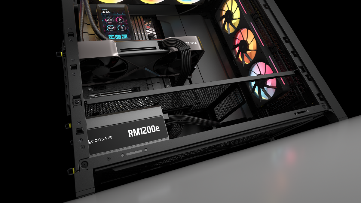 CORSAIR RM1200e, arriva il nuovo alimentatore da 1.200 W con protezione GPU PinProtect