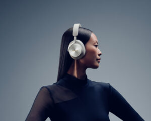 Technics EAH-A1000: le cuffie over-ear top di gamma arrivano in Italia con driver a fluido magnetico 10
