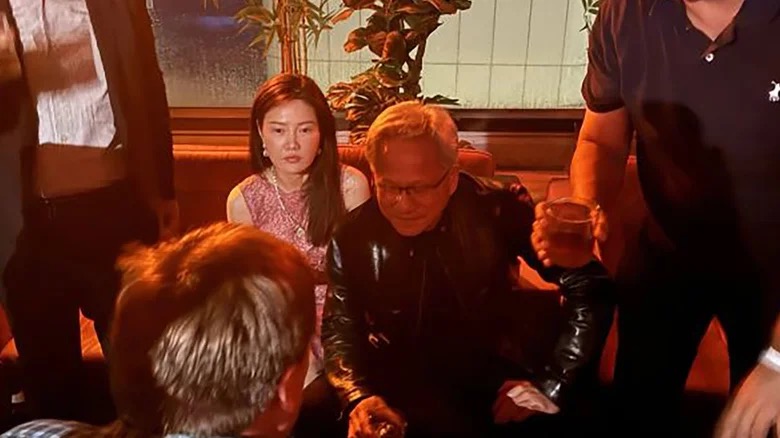 Jensen Huang spia cinese
