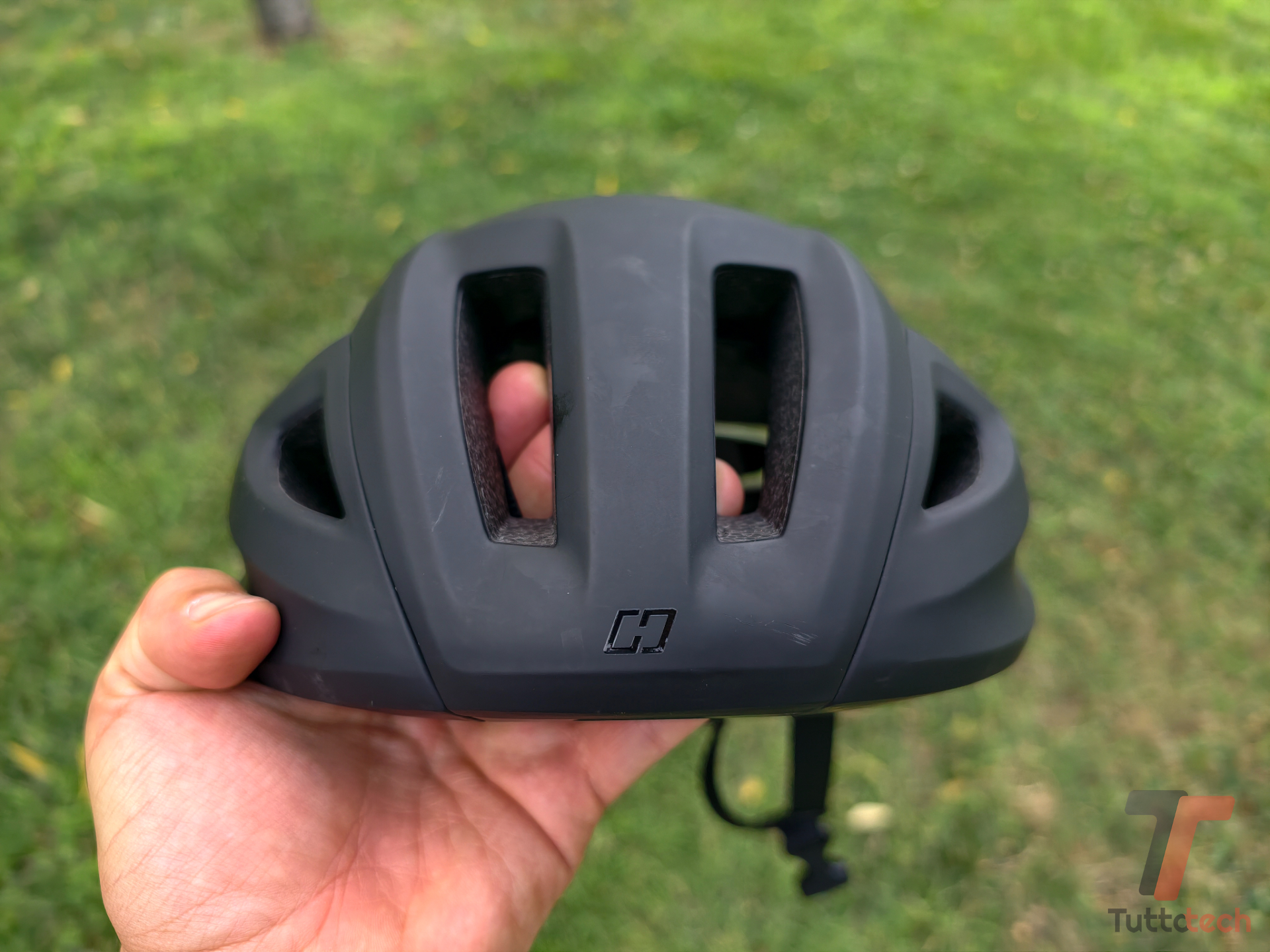 Recensione HJC SMARTRO, un casco da bici sicuro, smart e con interfono integrato 2
