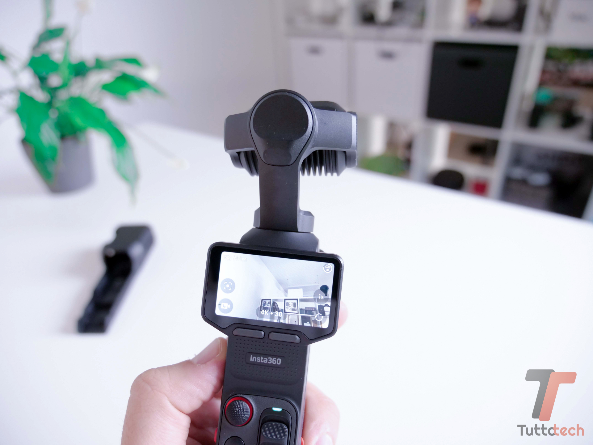 Insta360 Luna Ultra