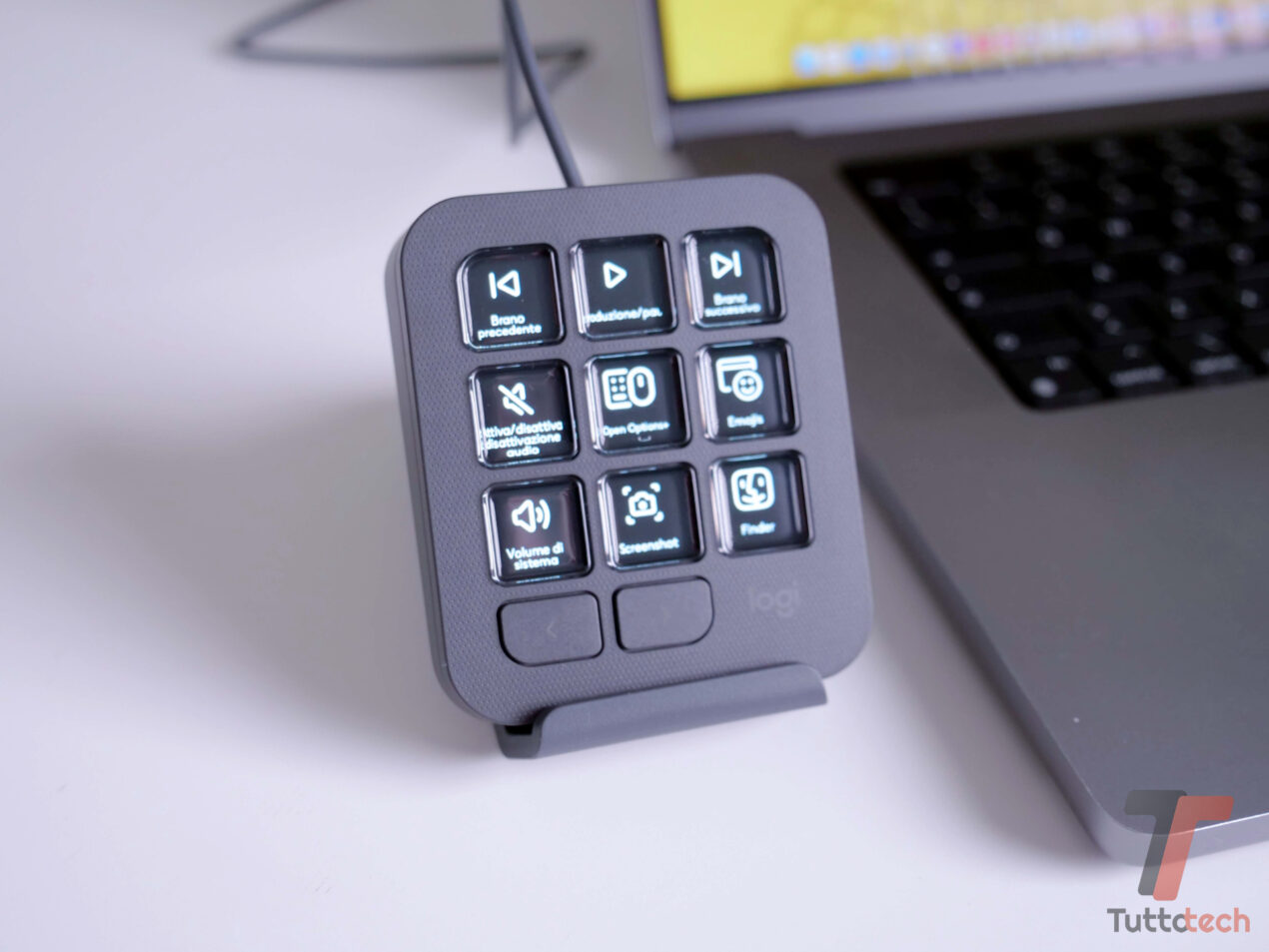 Recensione Logitech KeyPad: il tastierino che vuole diventare il centro della vostra scrivania