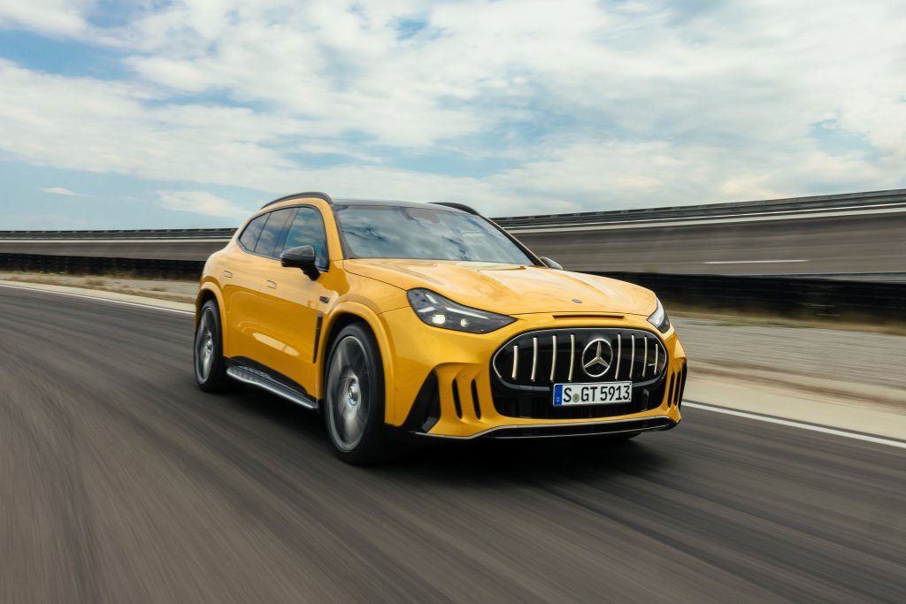 Mercedes-AMG GT SUV 2028: 1.153 CV e ricarica in 12 minuti